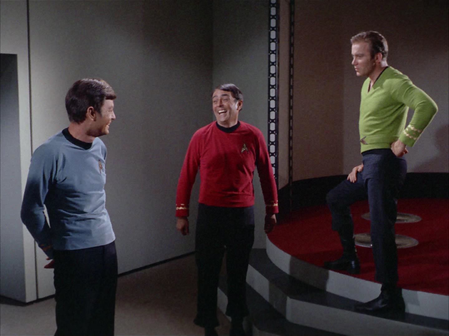 ariane179254_StarTrek_2x14_WolfInTheFold_3302.jpg
