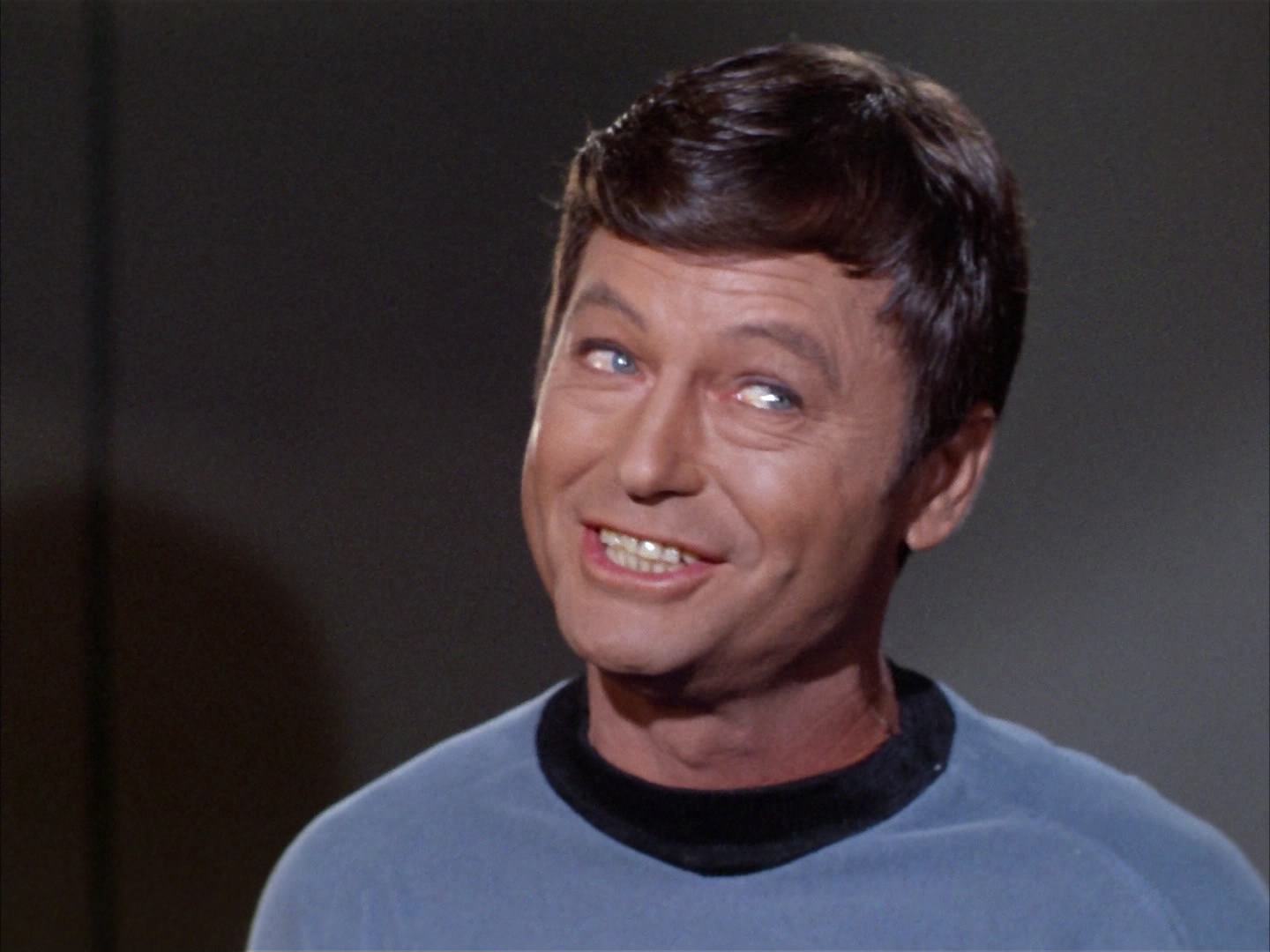ariane179254_StarTrek_2x14_WolfInTheFold_3318.jpg