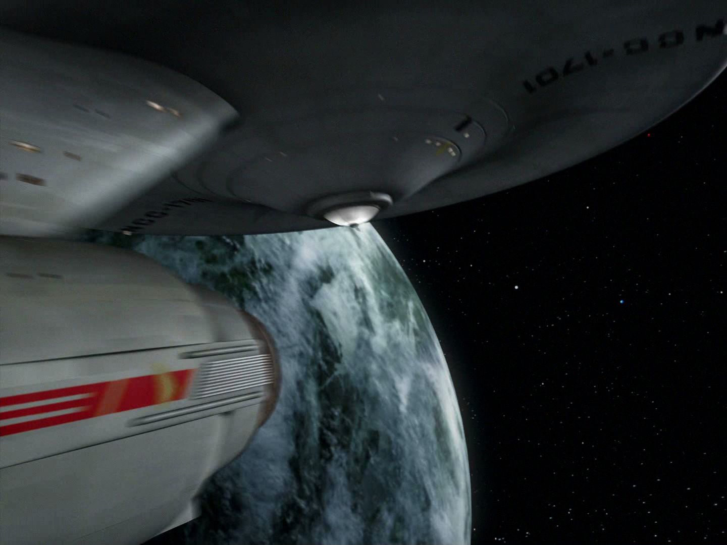 ariane179254_StarTrek_2x14_WolfInTheFold-NewEffects_3554.jpg