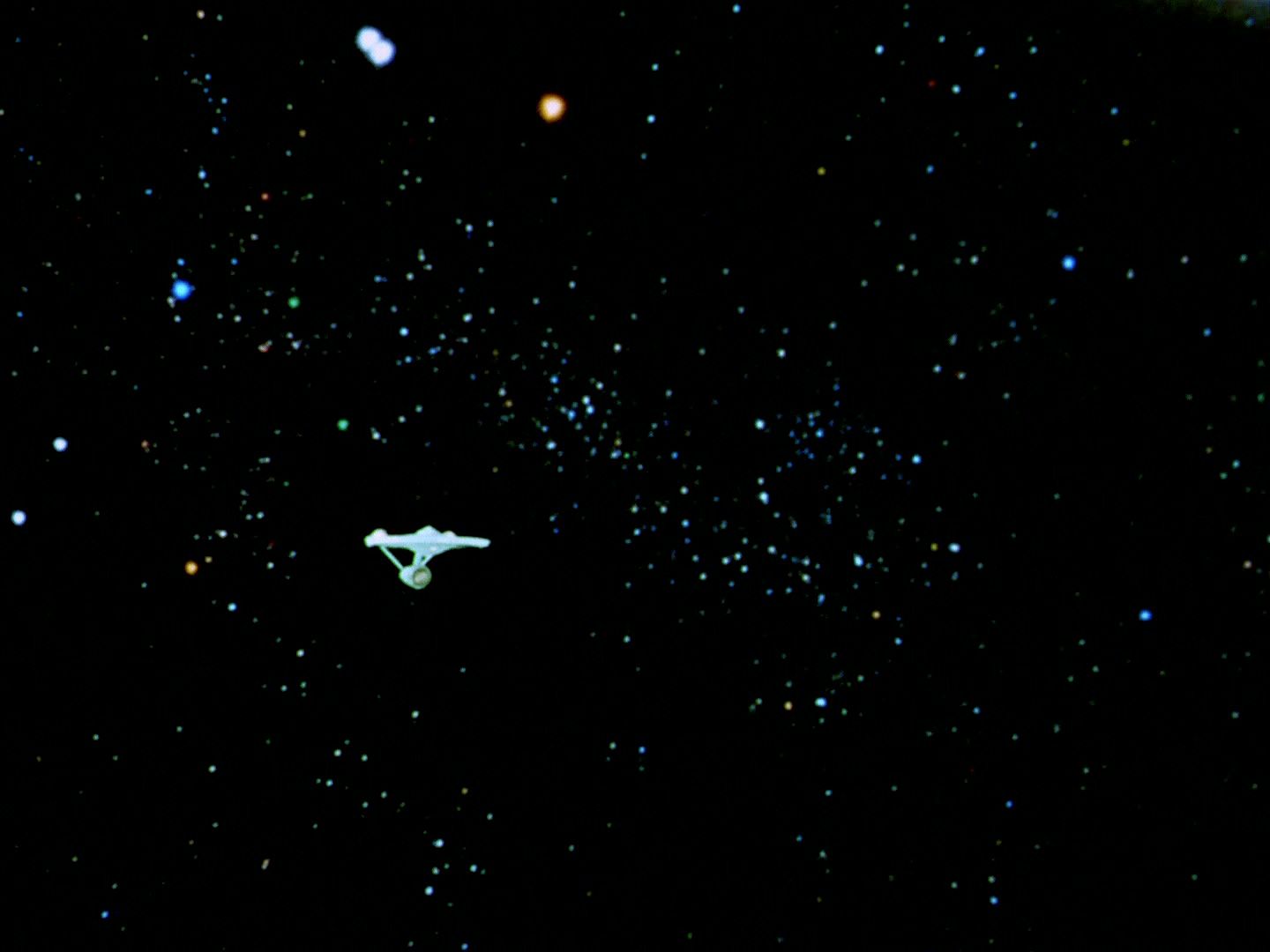 ariane179254_StarTrek_2x15_TheTroubleWithTribbles_0004.jpg