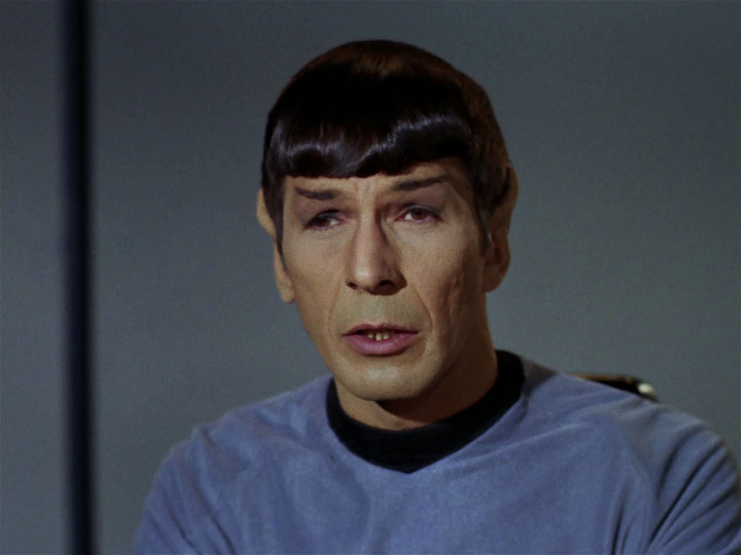 ariane179254_StarTrek_2x15_TheTroubleWithTribbles_0025.jpg