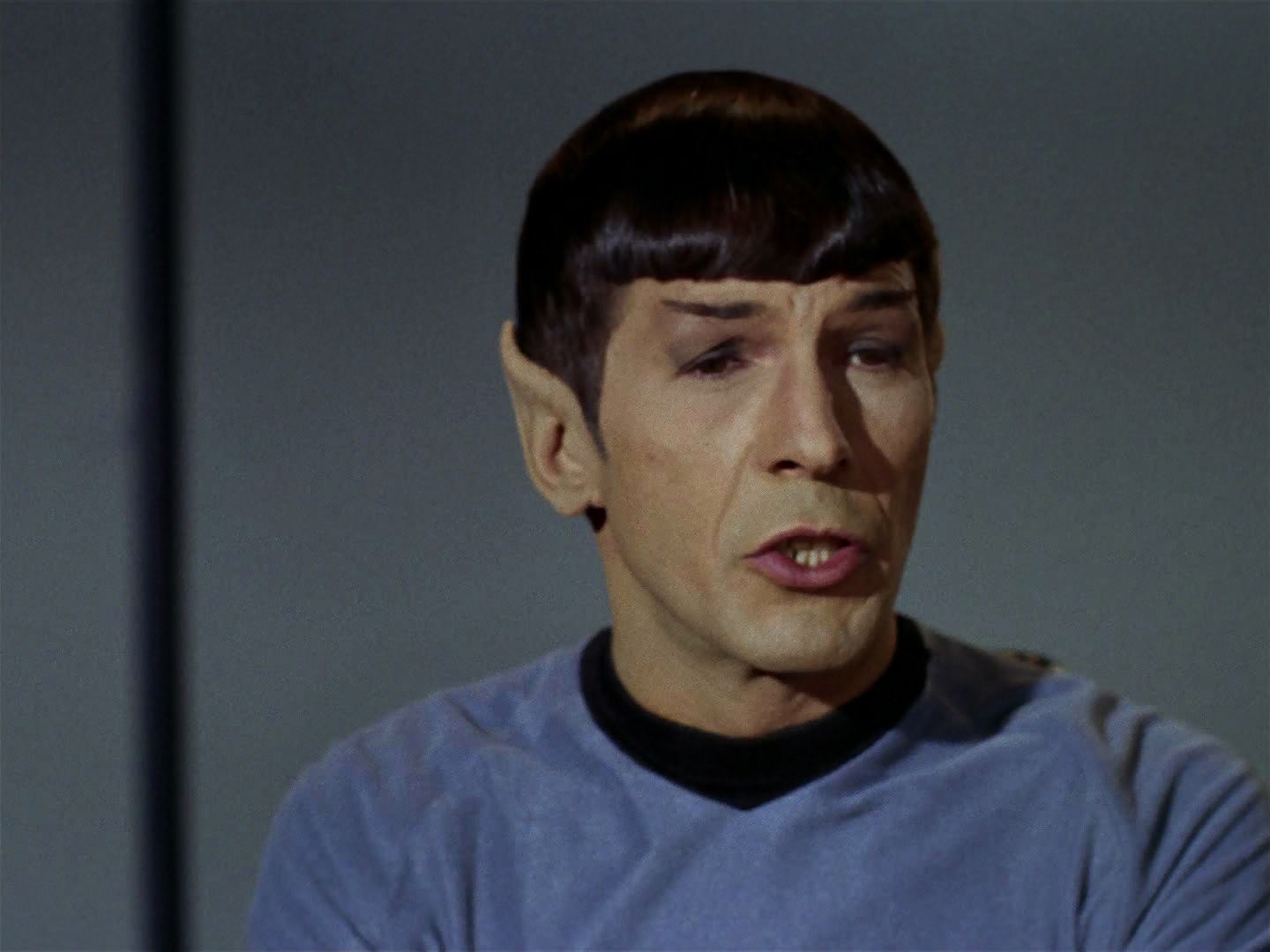 ariane179254_StarTrek_2x15_TheTroubleWithTribbles_0034.jpg