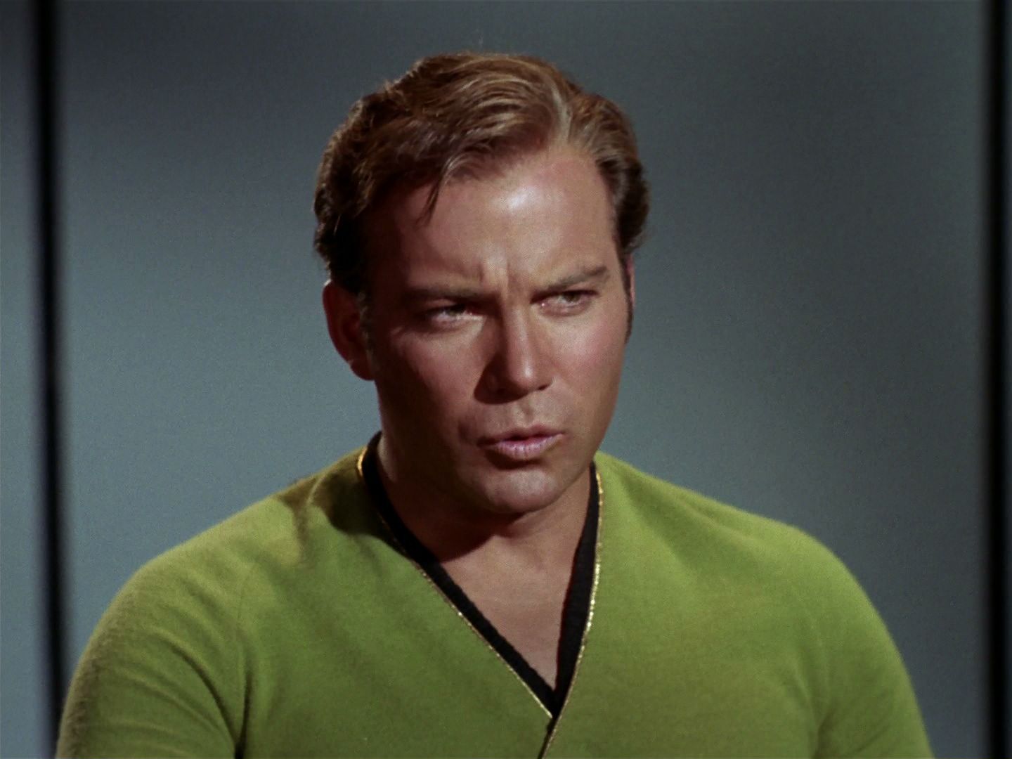 ariane179254_StarTrek_2x15_TheTroubleWithTribbles_0049.jpg