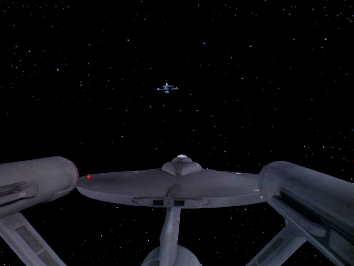 ariane179254_StarTrek_2x15_TheTroubleWithTribbles_0068.jpg