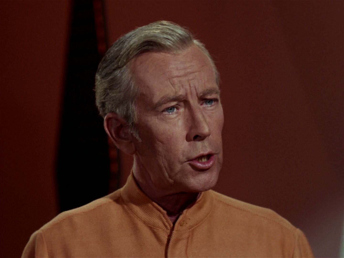 ariane179254_StarTrek_2x15_TheTroubleWithTribbles_0123.jpg