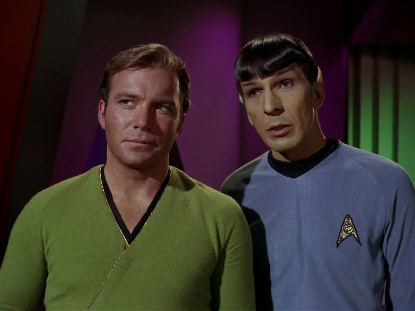 ariane179254_StarTrek_2x15_TheTroubleWithTribbles_0162.jpg