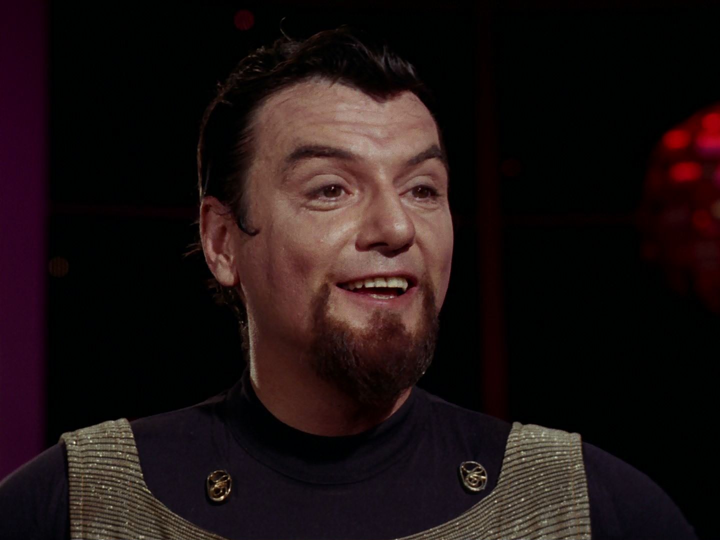ariane179254_StarTrek_2x15_TheTroubleWithTribbles_0399.jpg