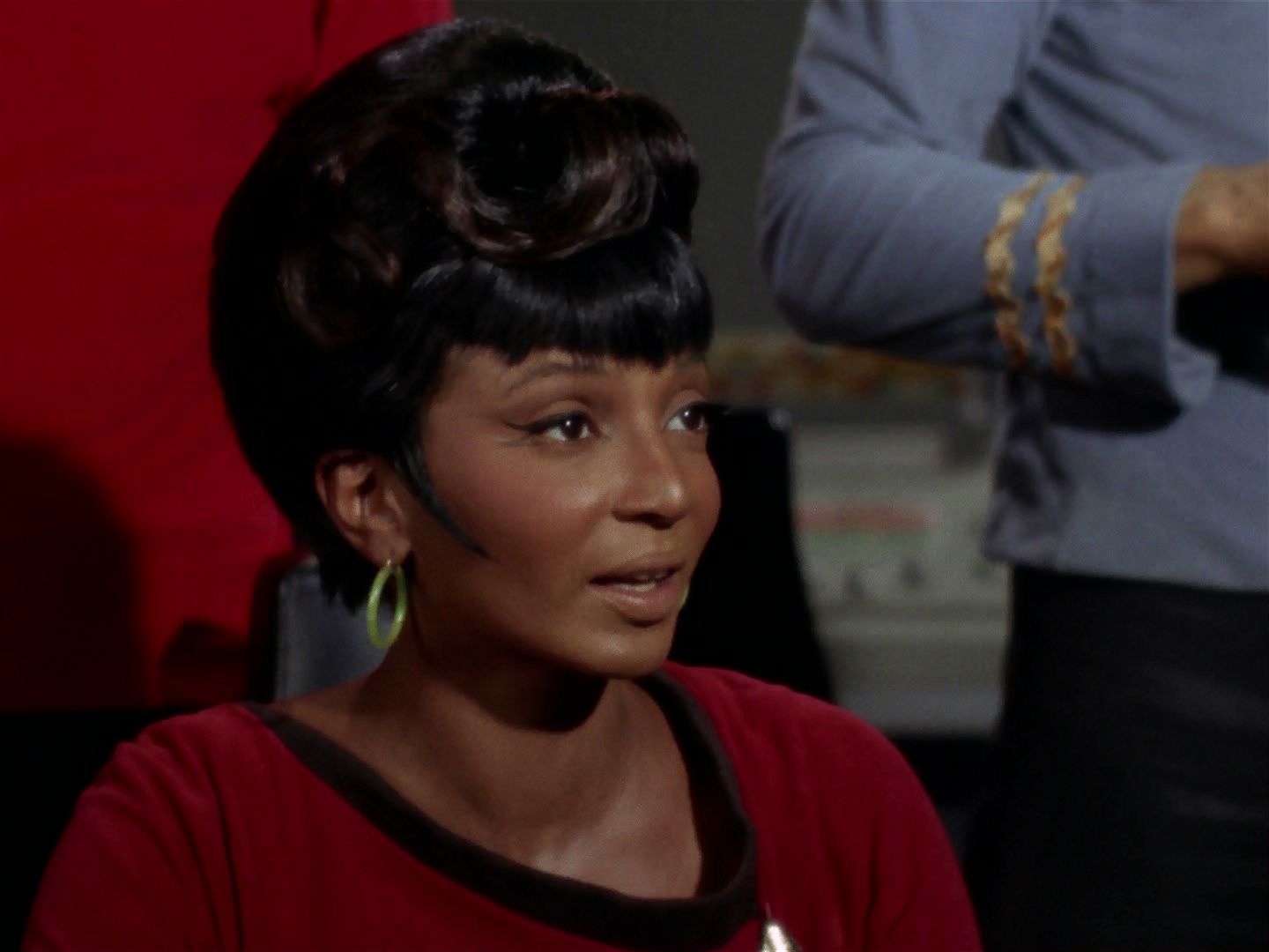 ariane179254_StarTrek_2x15_TheTroubleWithTribbles_0460.jpg