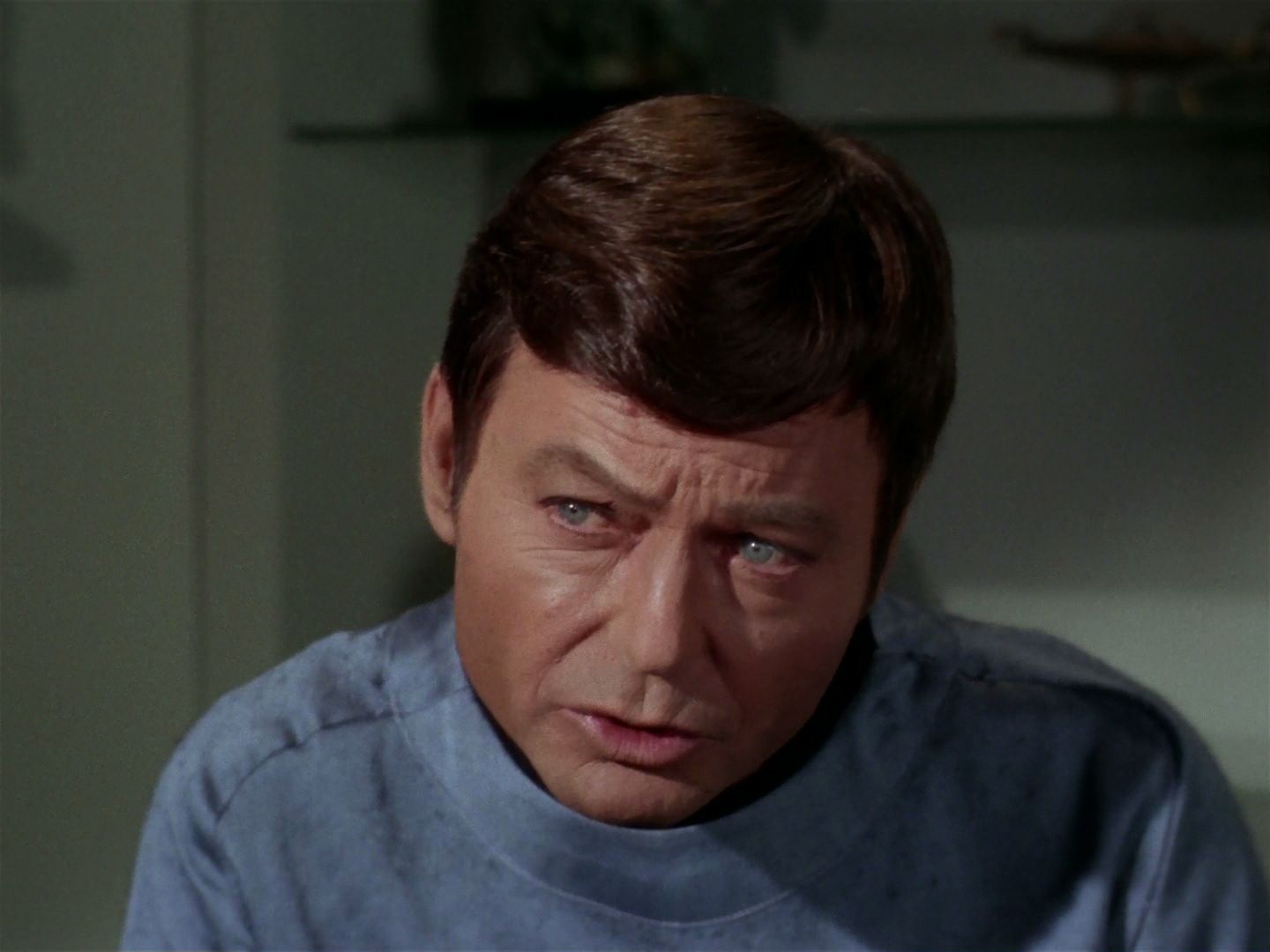 ariane179254_StarTrek_2x15_TheTroubleWithTribbles_0535.jpg