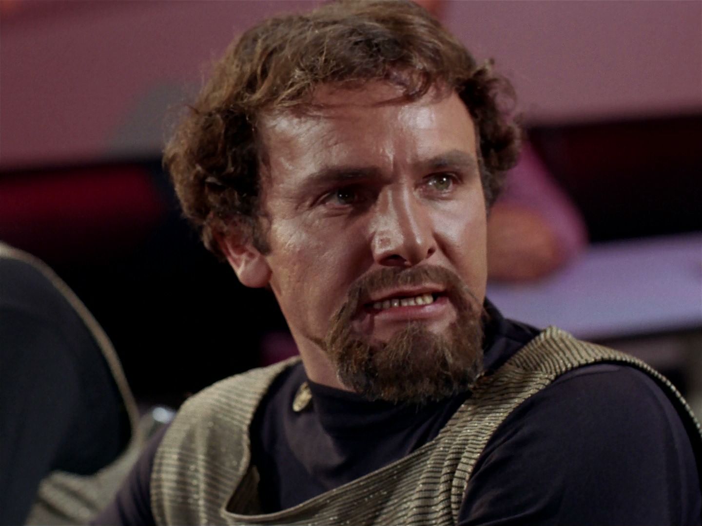 ariane179254_StarTrek_2x15_TheTroubleWithTribbles_0578.jpg