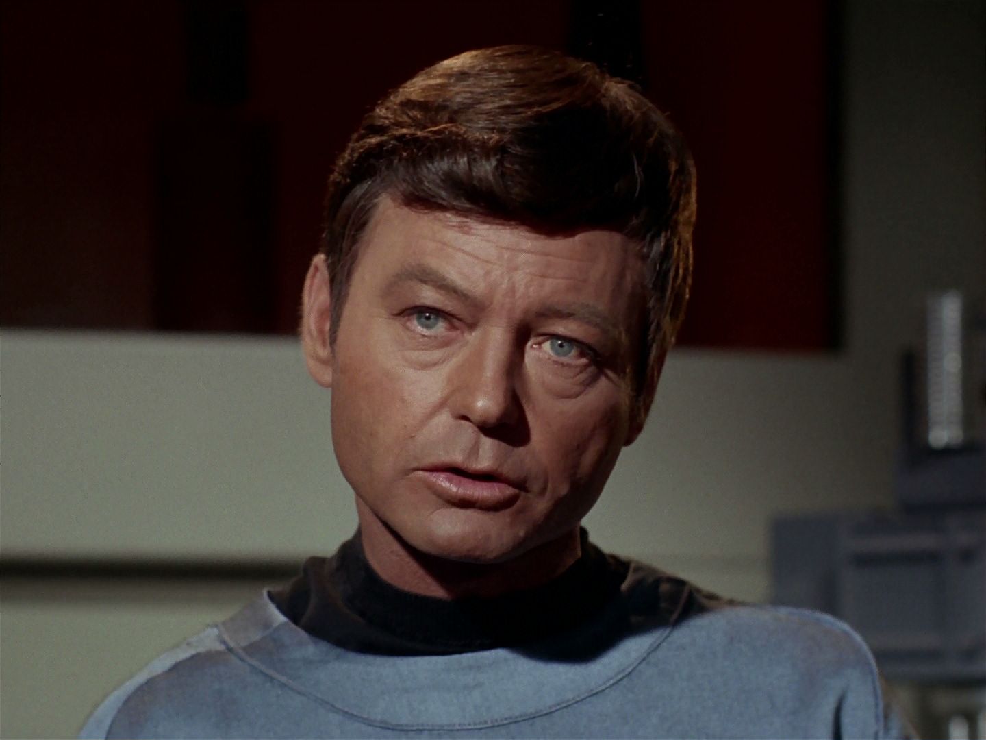 ariane179254_StarTrek_2x15_TheTroubleWithTribbles_0894.jpg