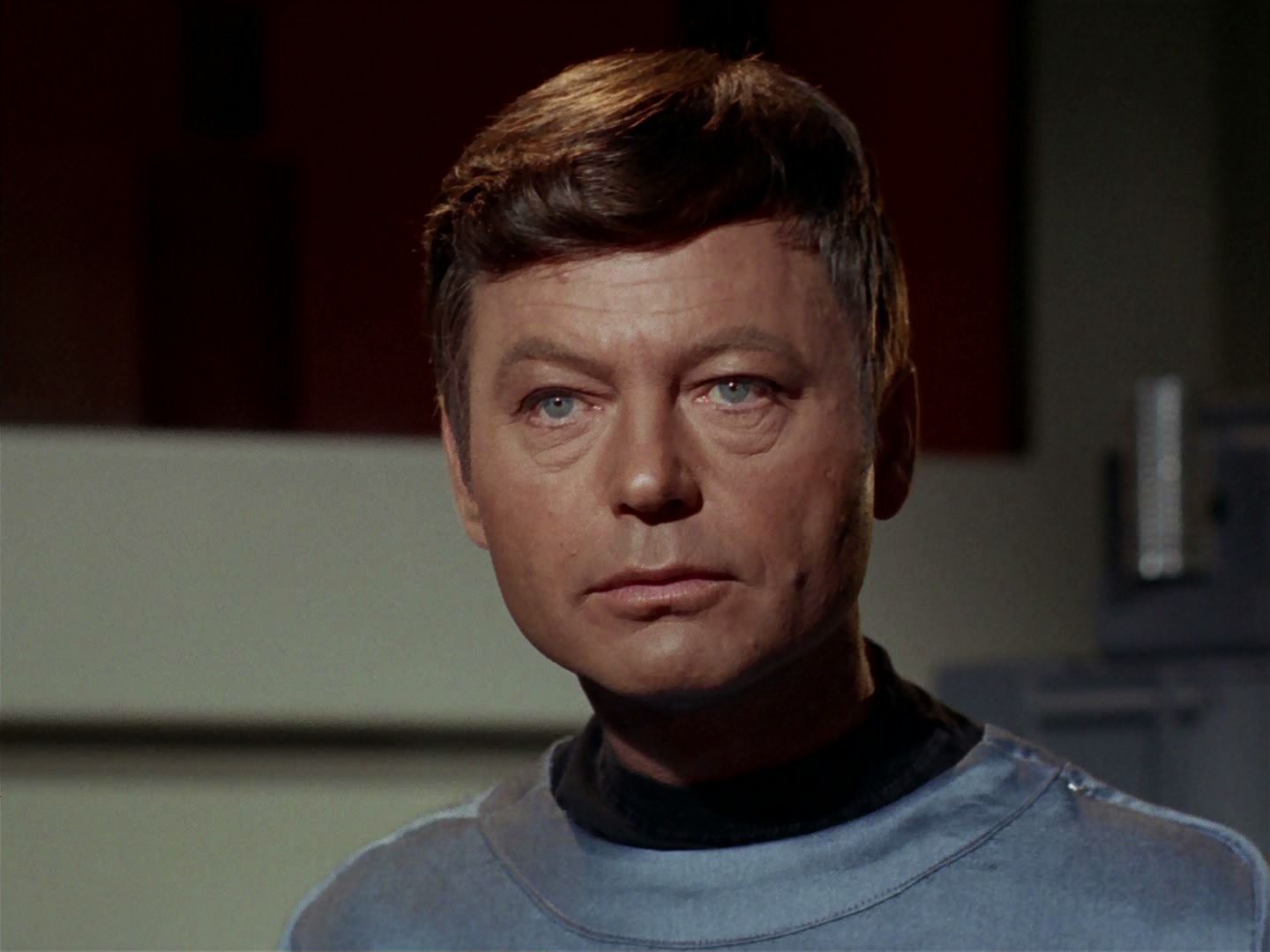 ariane179254_StarTrek_2x15_TheTroubleWithTribbles_0907.jpg