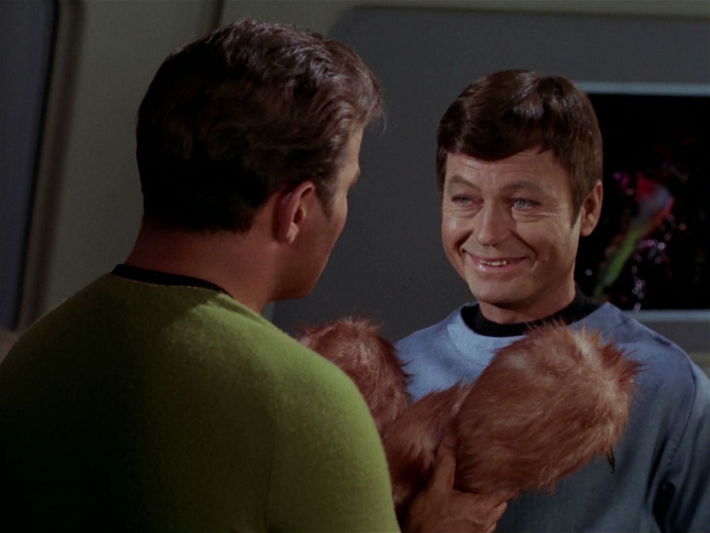 ariane179254_StarTrek_2x15_TheTroubleWithTribbles_0963.jpg