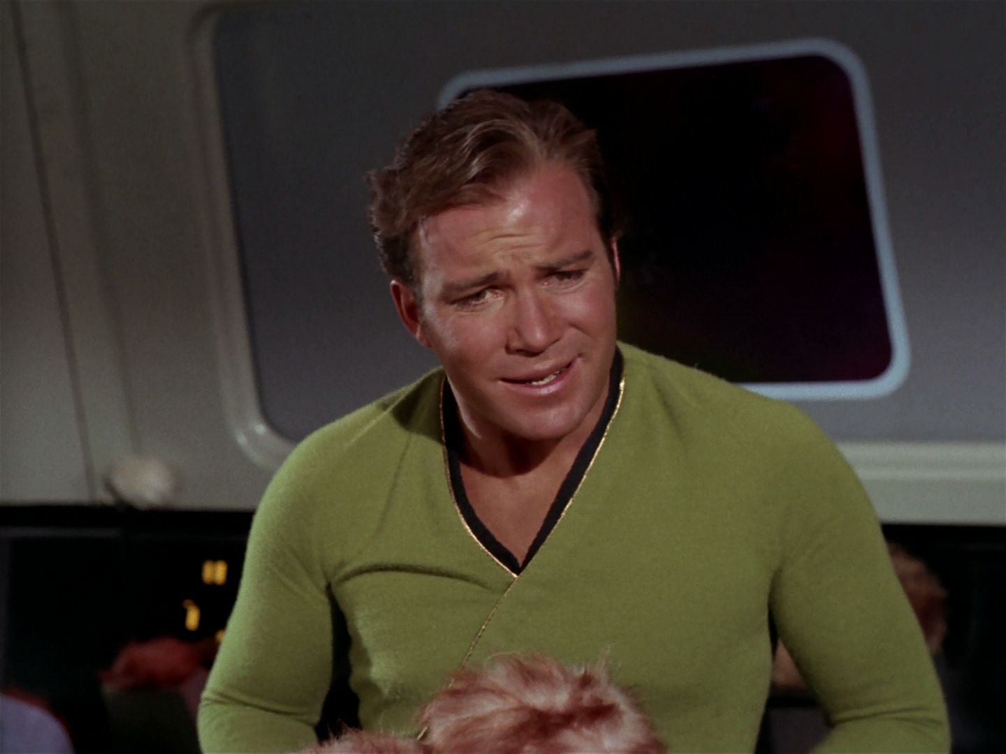 ariane179254_StarTrek_2x15_TheTroubleWithTribbles_0985.jpg
