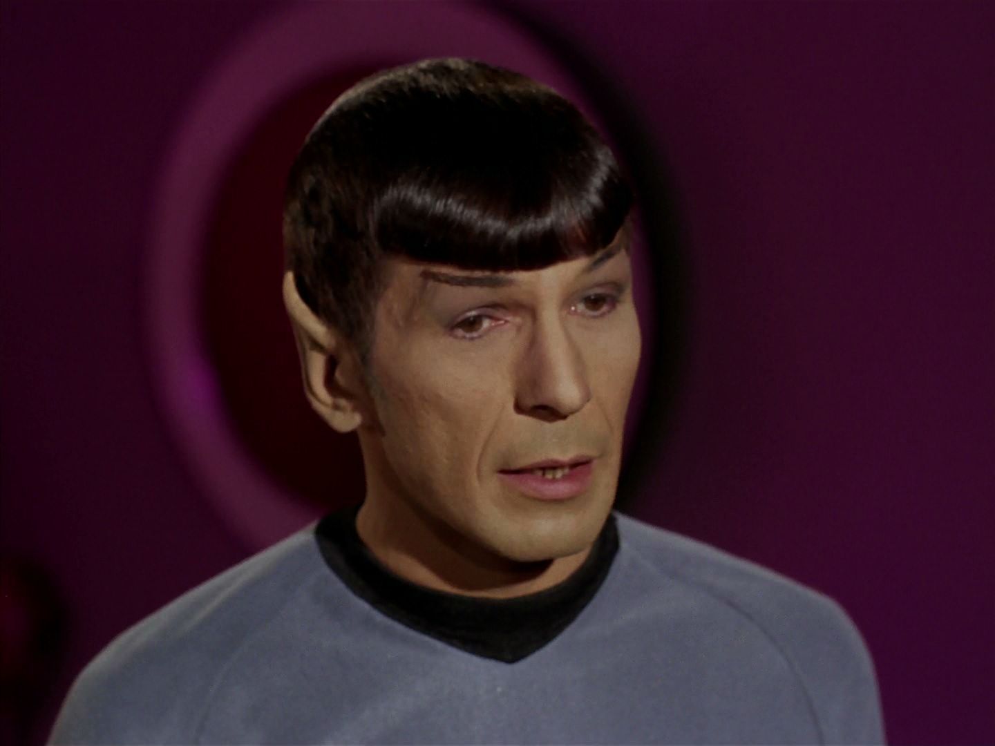 ariane179254_StarTrek_2x15_TheTroubleWithTribbles_1023.jpg