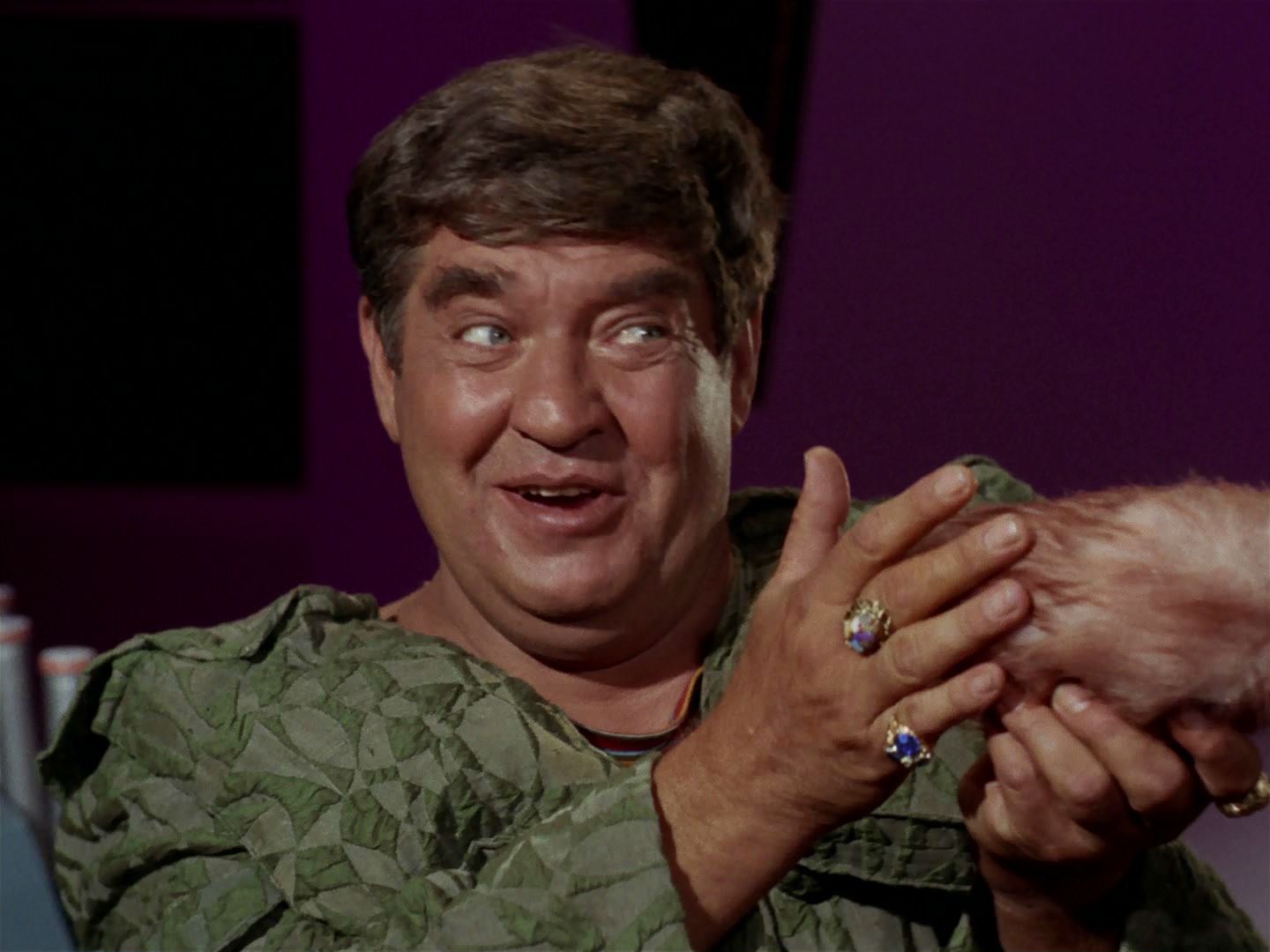 ariane179254_StarTrek_2x15_TheTroubleWithTribbles_1035.jpg
