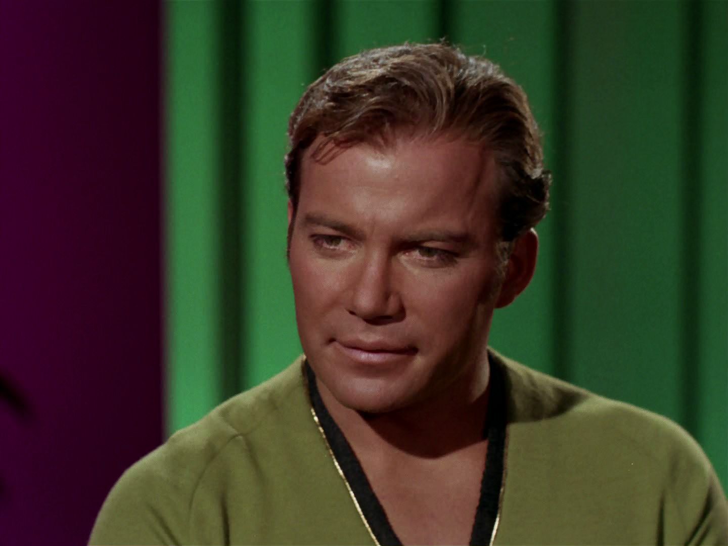 ariane179254_StarTrek_2x15_TheTroubleWithTribbles_1037.jpg