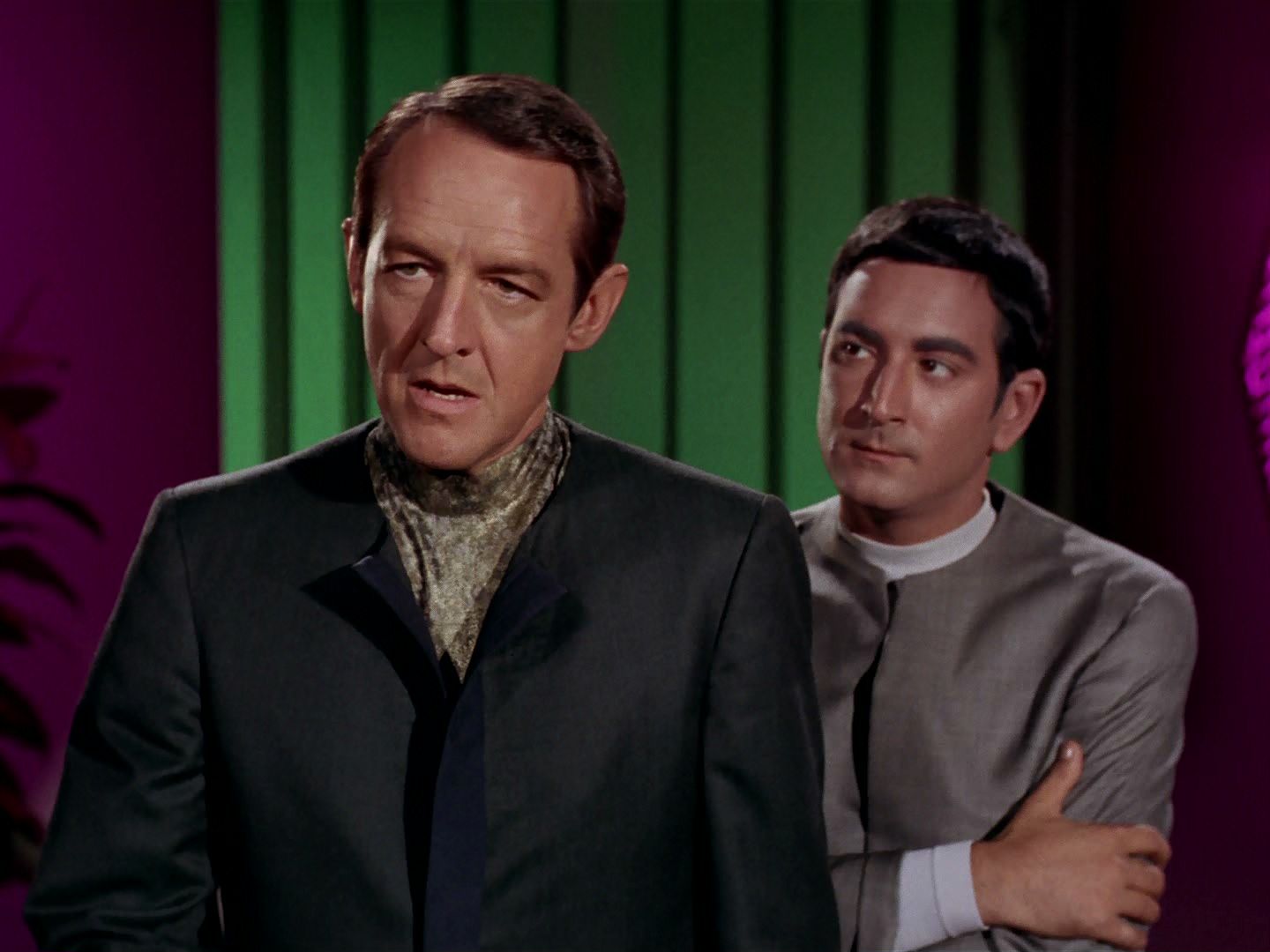 ariane179254_StarTrek_2x15_TheTroubleWithTribbles_1061.jpg