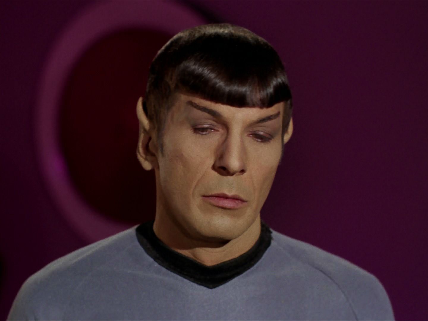 ariane179254_StarTrek_2x15_TheTroubleWithTribbles_1078.jpg