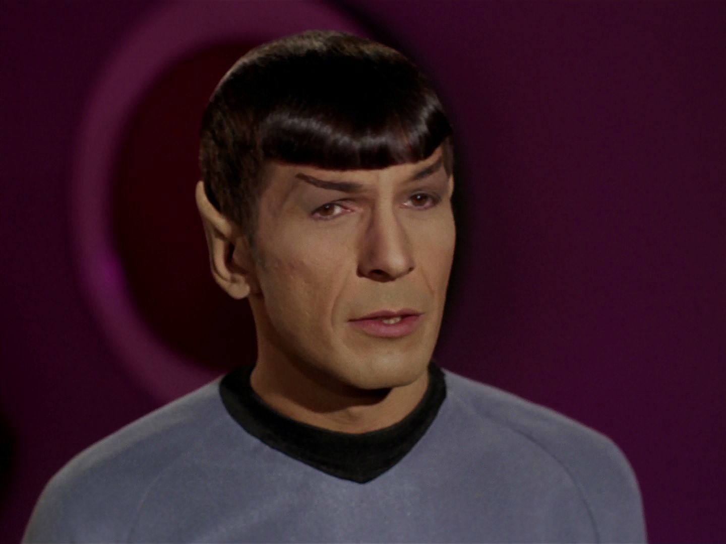 ariane179254_StarTrek_2x15_TheTroubleWithTribbles_1095.jpg