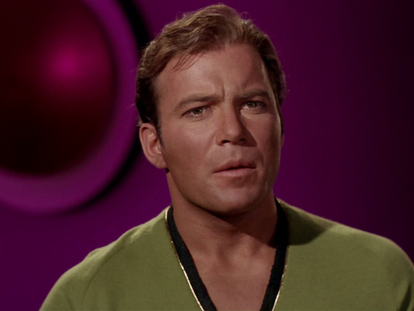ariane179254_StarTrek_2x15_TheTroubleWithTribbles_1108.jpg