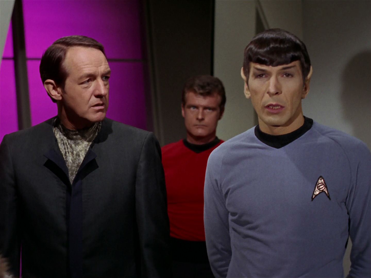 ariane179254_StarTrek_2x15_TheTroubleWithTribbles_1212.jpg
