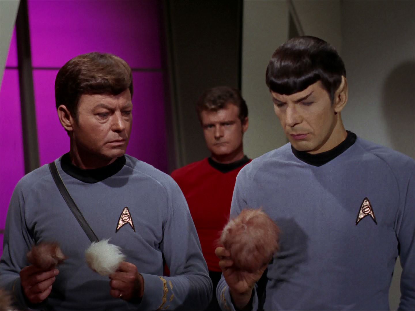 ariane179254_StarTrek_2x15_TheTroubleWithTribbles_1254.jpg