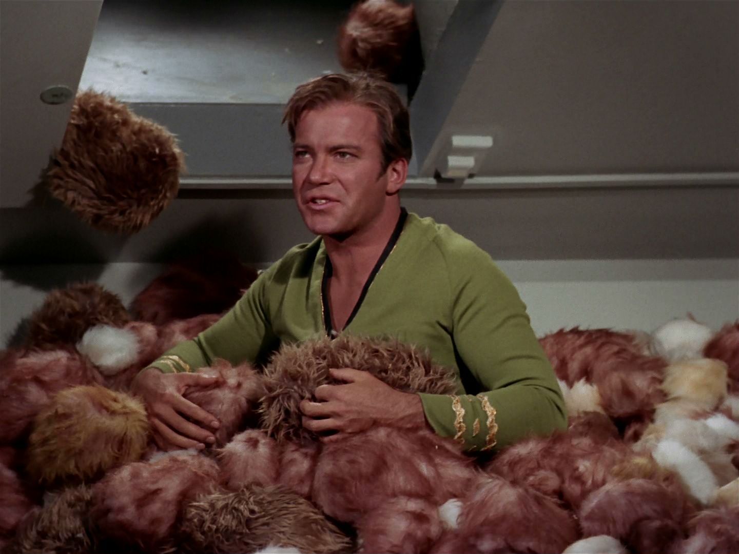 ariane179254_StarTrek_2x15_TheTroubleWithTribbles_1280.jpg