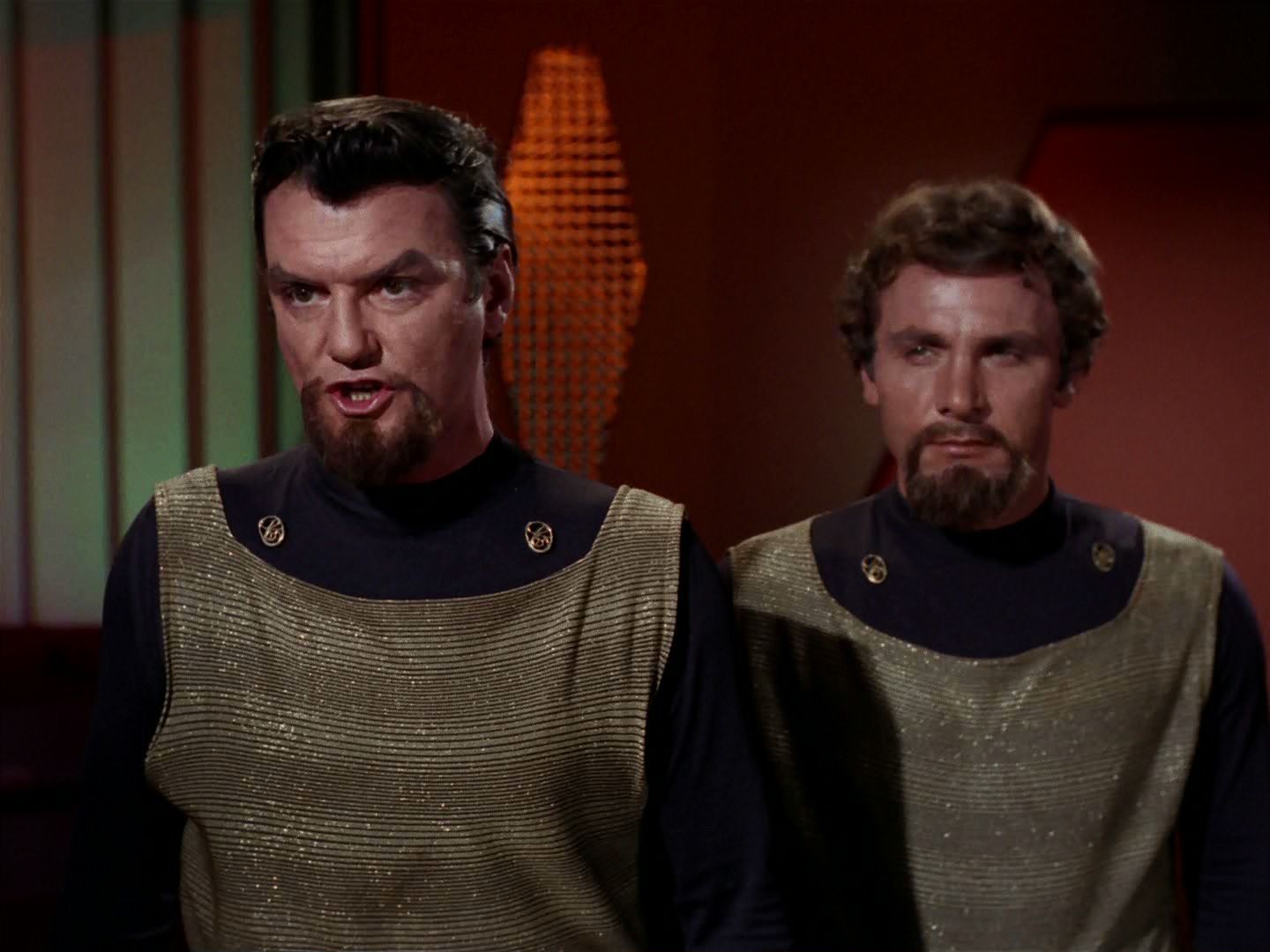 ariane179254_StarTrek_2x15_TheTroubleWithTribbles_1301.jpg
