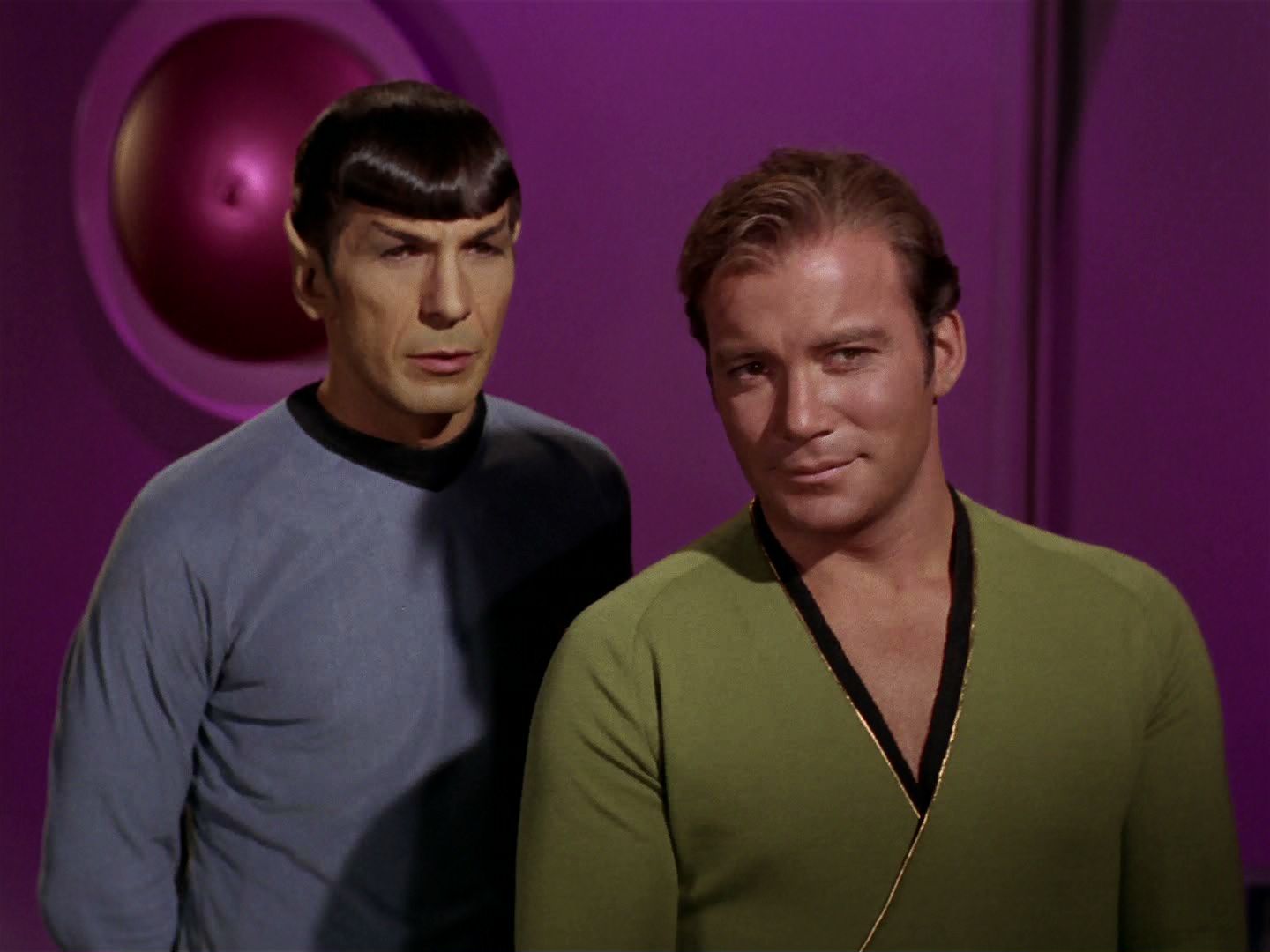 ariane179254_StarTrek_2x15_TheTroubleWithTribbles_1315.jpg