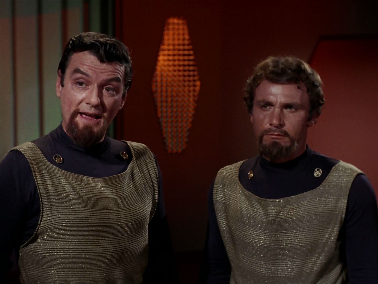 ariane179254_StarTrek_2x15_TheTroubleWithTribbles_1330.jpg