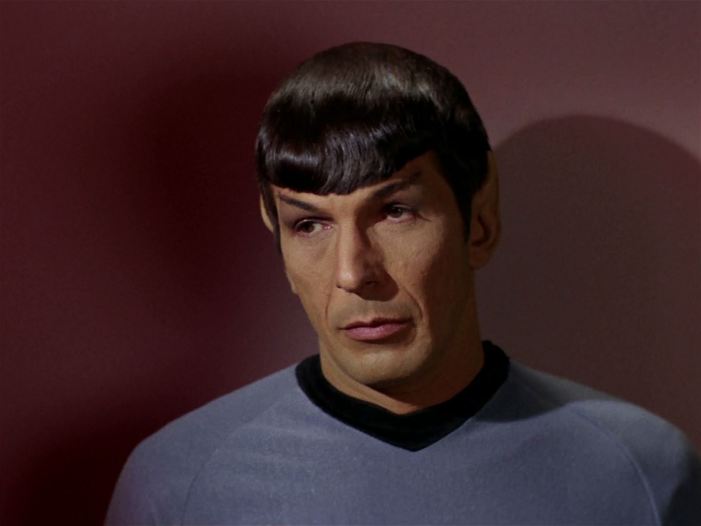 ariane179254_StarTrek_2x15_TheTroubleWithTribbles_1444.jpg