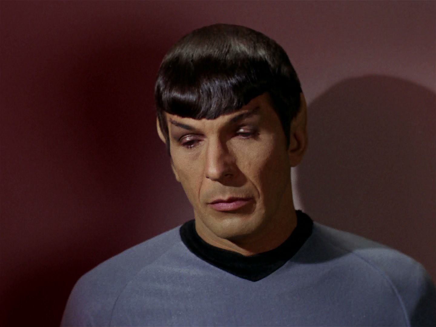 ariane179254_StarTrek_2x15_TheTroubleWithTribbles_1445.jpg