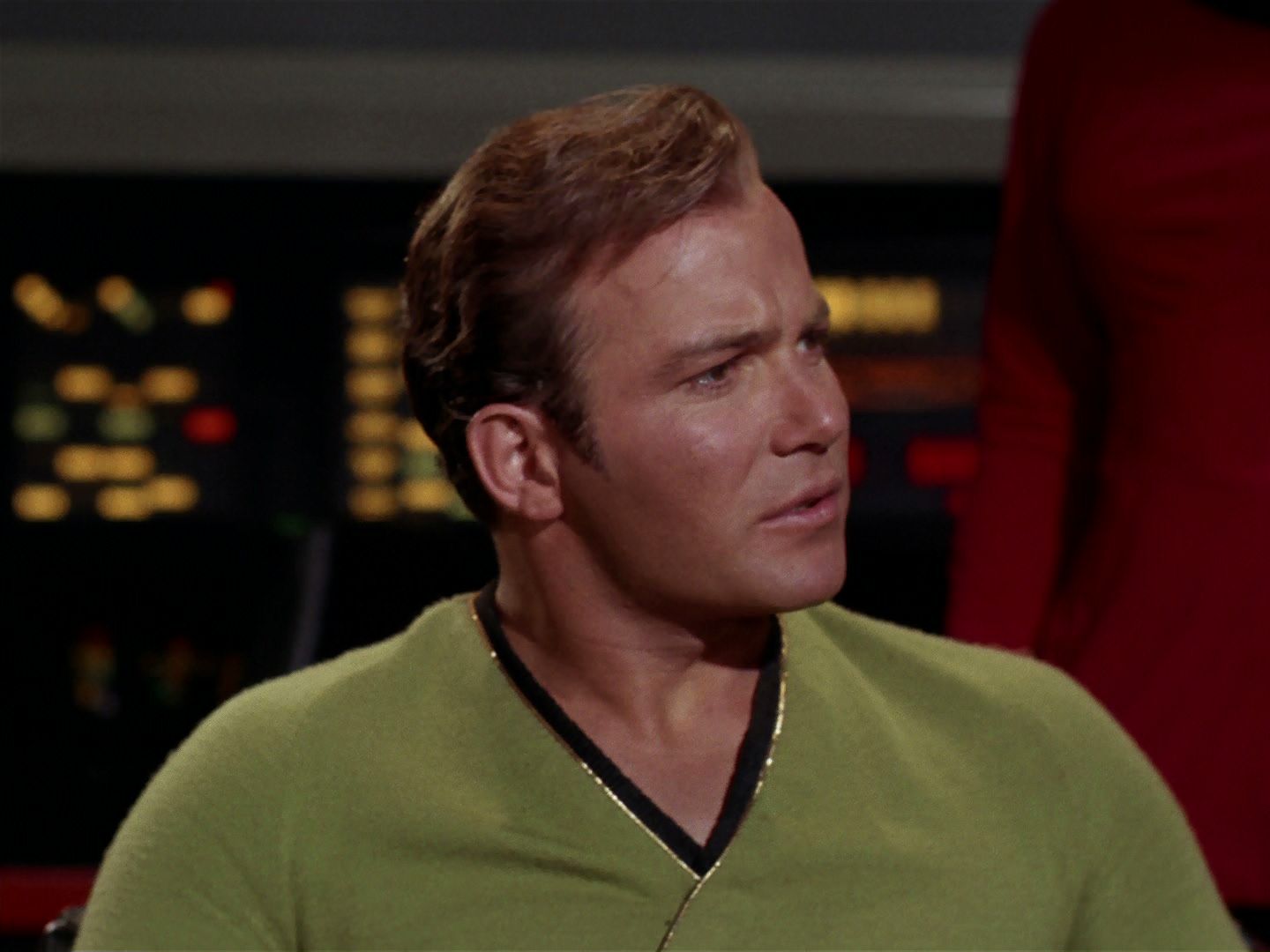 ariane179254_StarTrek_2x15_TheTroubleWithTribbles_1509.jpg