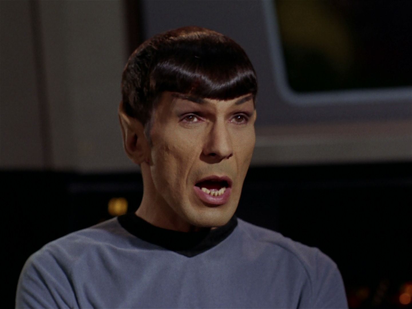 ariane179254_StarTrek_2x15_TheTroubleWithTribbles_1513.jpg