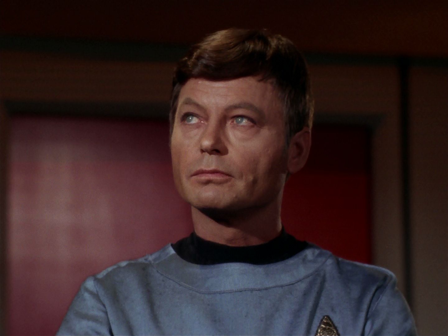 ariane179254_StarTrek_2x15_TheTroubleWithTribbles_1526.jpg