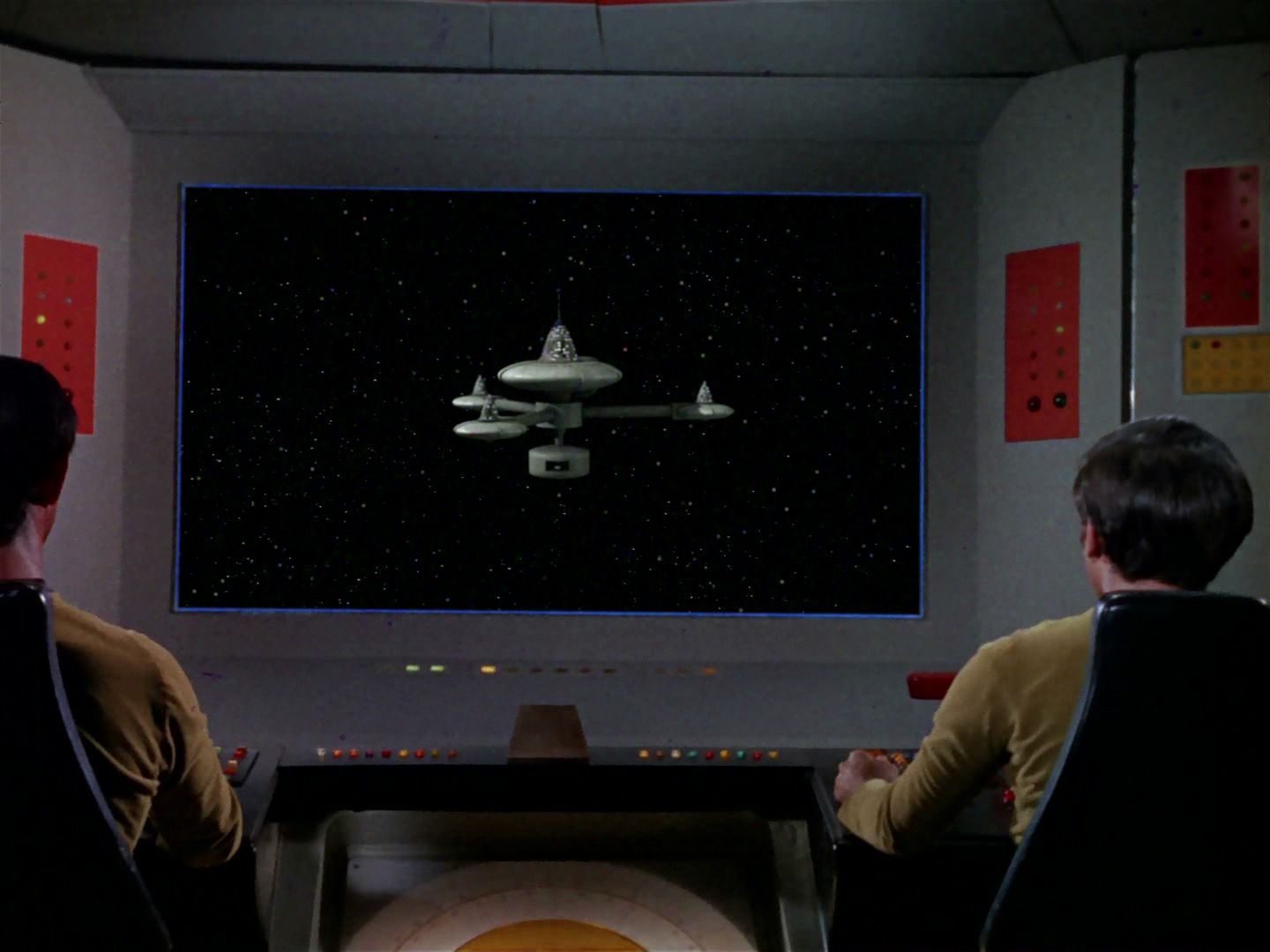 ariane179254_StarTrek_2x15_TheTroubleWithTribbles_NewEffects_0034.jpg