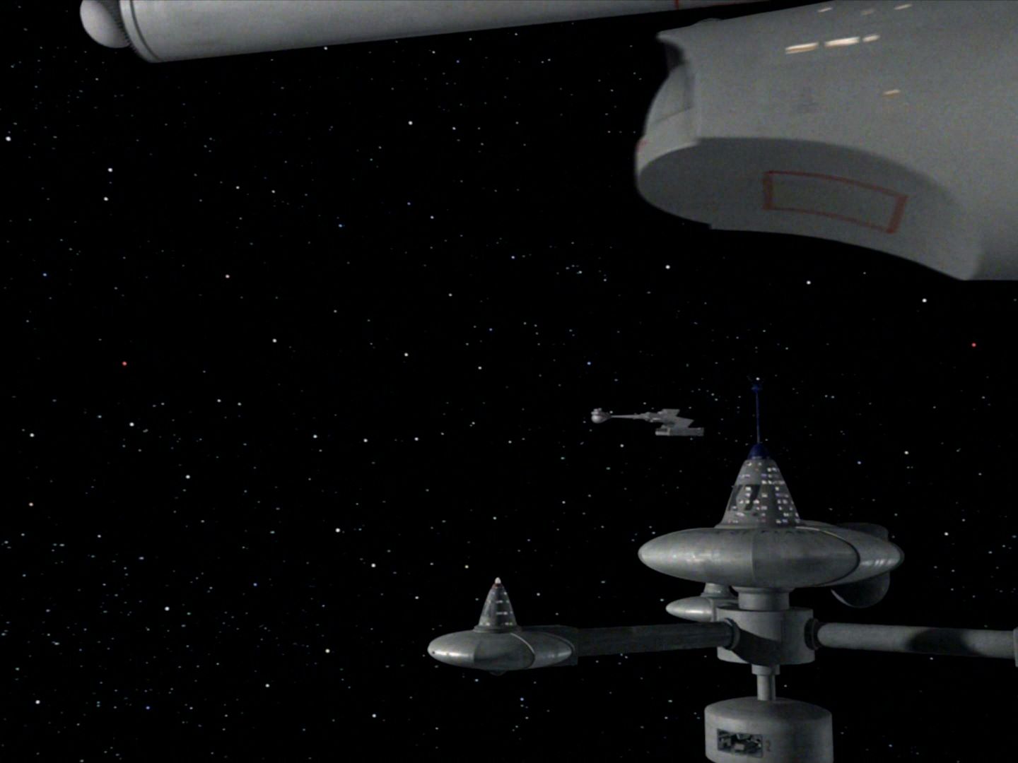 ariane179254_StarTrek_2x15_TheTroubleWithTribbles_NewEffects_0063.jpg