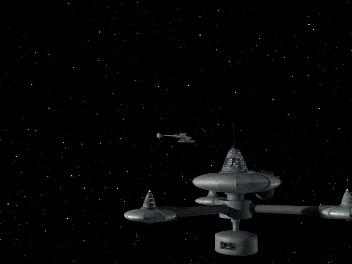 ariane179254_StarTrek_2x15_TheTroubleWithTribbles_NewEffects_0064.jpg