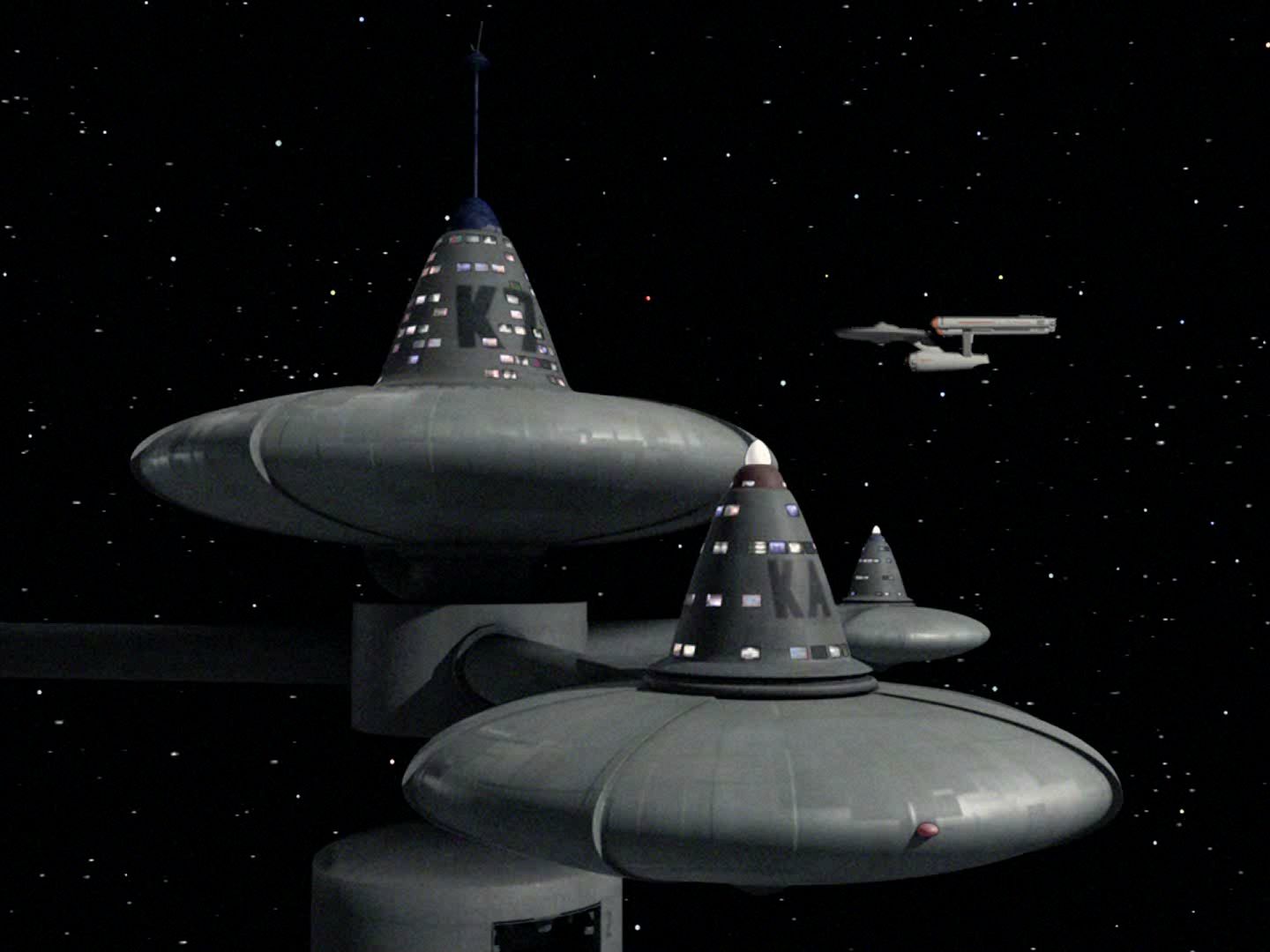 ariane179254_StarTrek_2x15_TheTroubleWithTribbles_NewEffects_0069.jpg