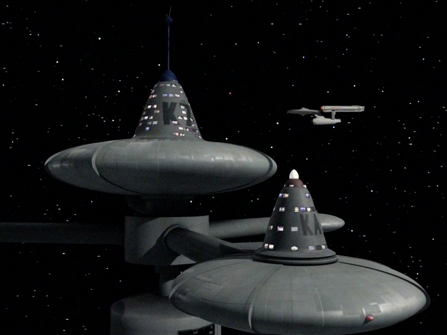 ariane179254_StarTrek_2x15_TheTroubleWithTribbles_NewEffects_0090.jpg