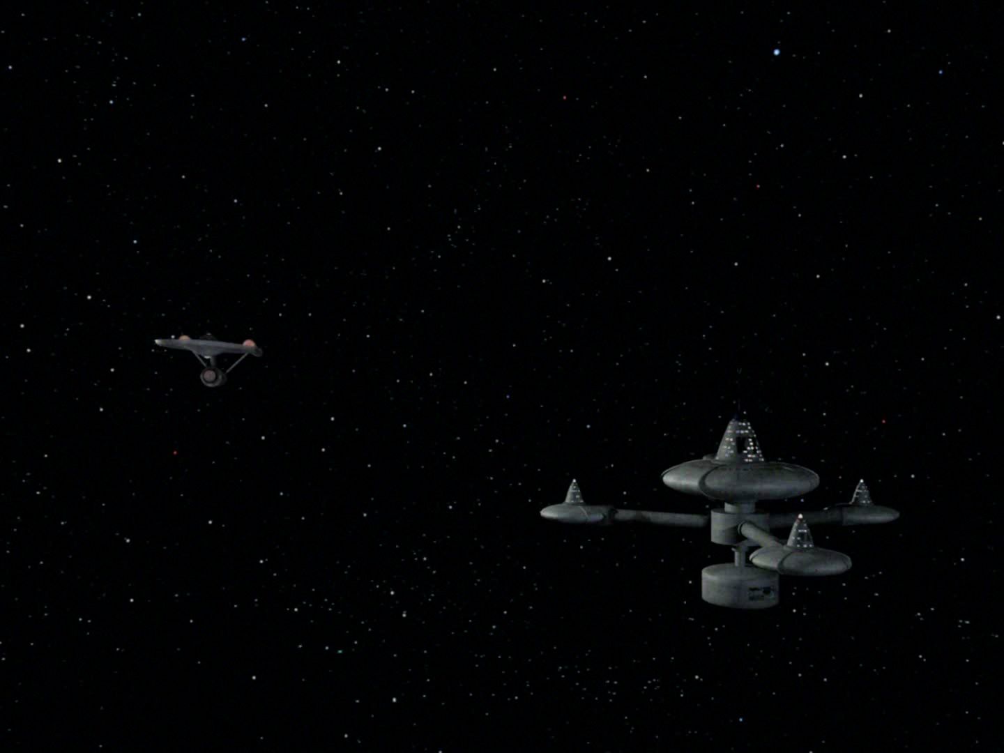 ariane179254_StarTrek_2x15_TheTroubleWithTribbles_NewEffects_0102.jpg