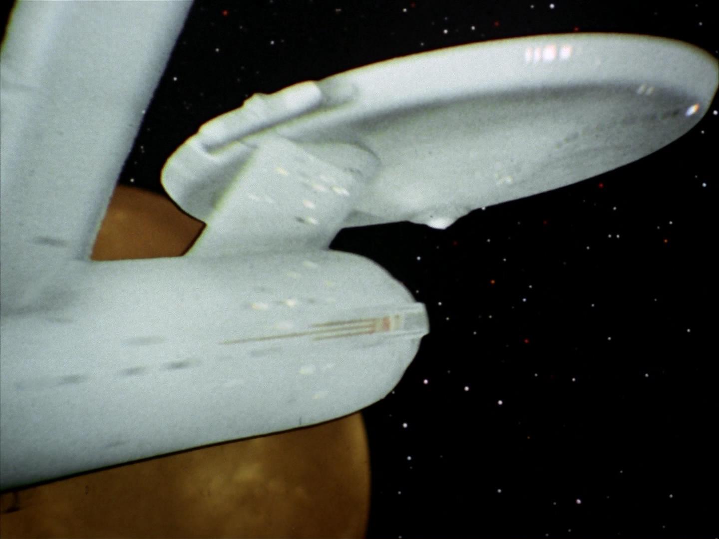 ariane179254_StarTrek_2x16_TheGamestersOfTriskelion_0009.jpg
