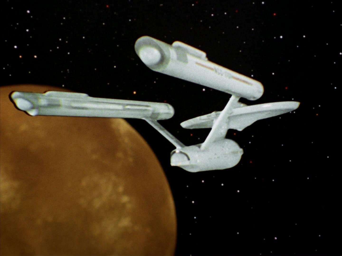 ariane179254_StarTrek_2x16_TheGamestersOfTriskelion_0011.jpg