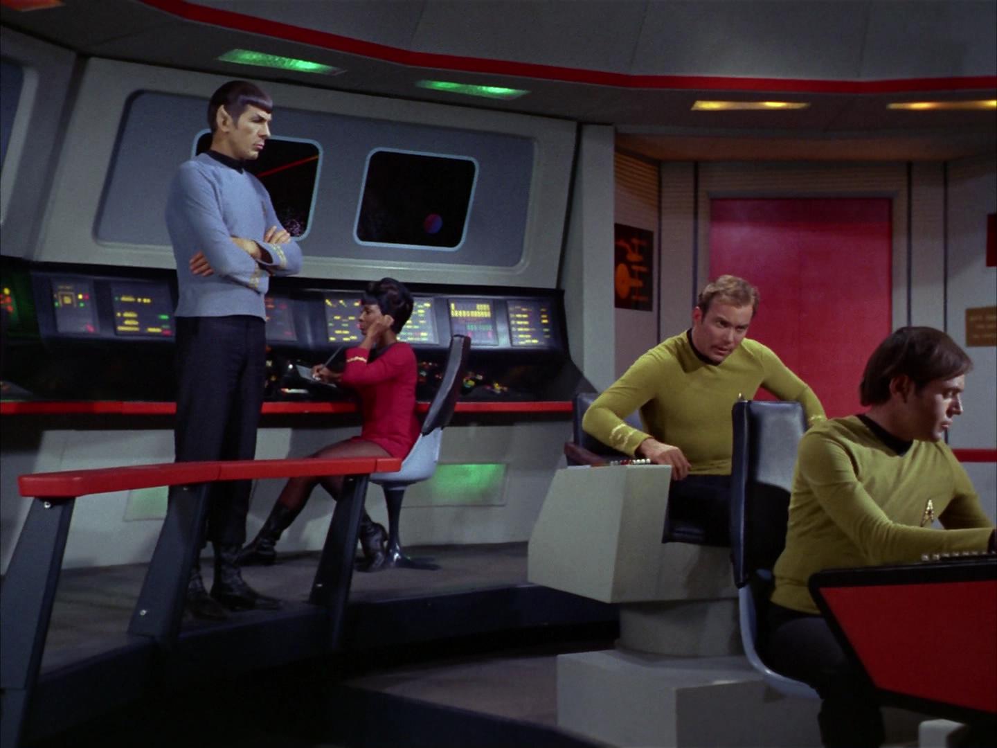 ariane179254_StarTrek_2x16_TheGamestersOfTriskelion_0016.jpg
