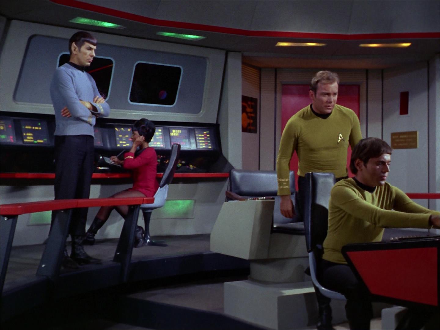 ariane179254_StarTrek_2x16_TheGamestersOfTriskelion_0018.jpg