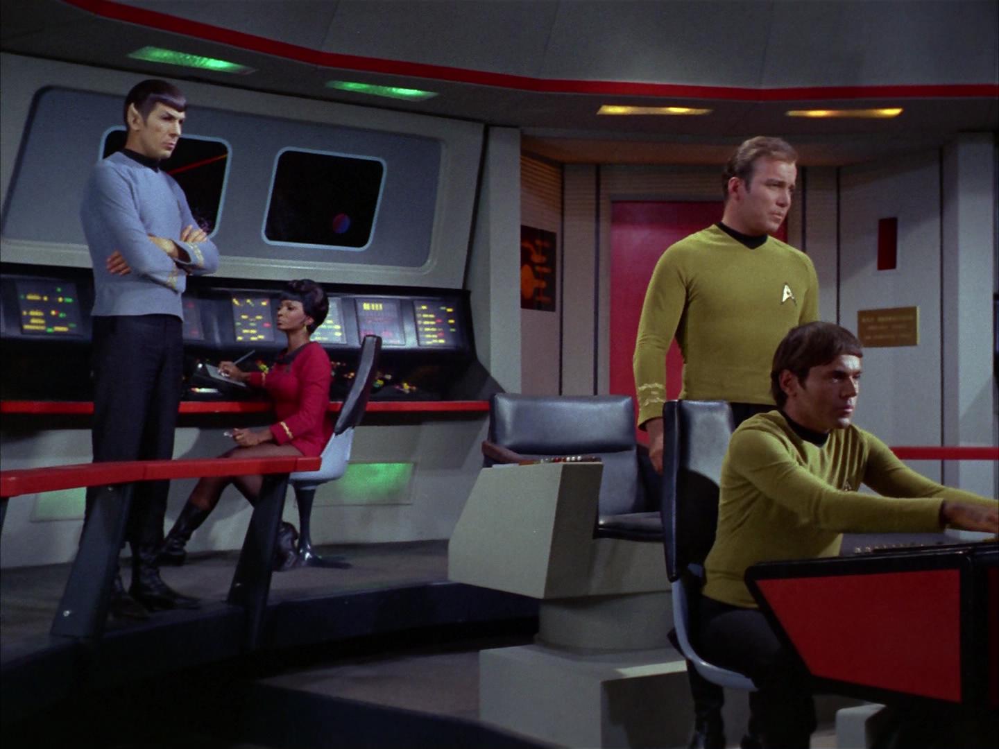 ariane179254_StarTrek_2x16_TheGamestersOfTriskelion_0020.jpg