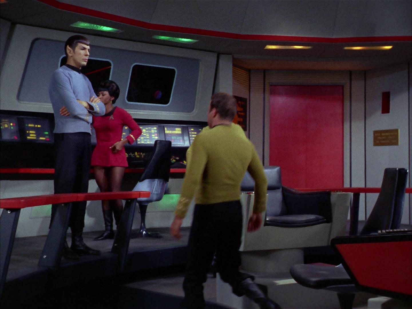 ariane179254_StarTrek_2x16_TheGamestersOfTriskelion_0030.jpg