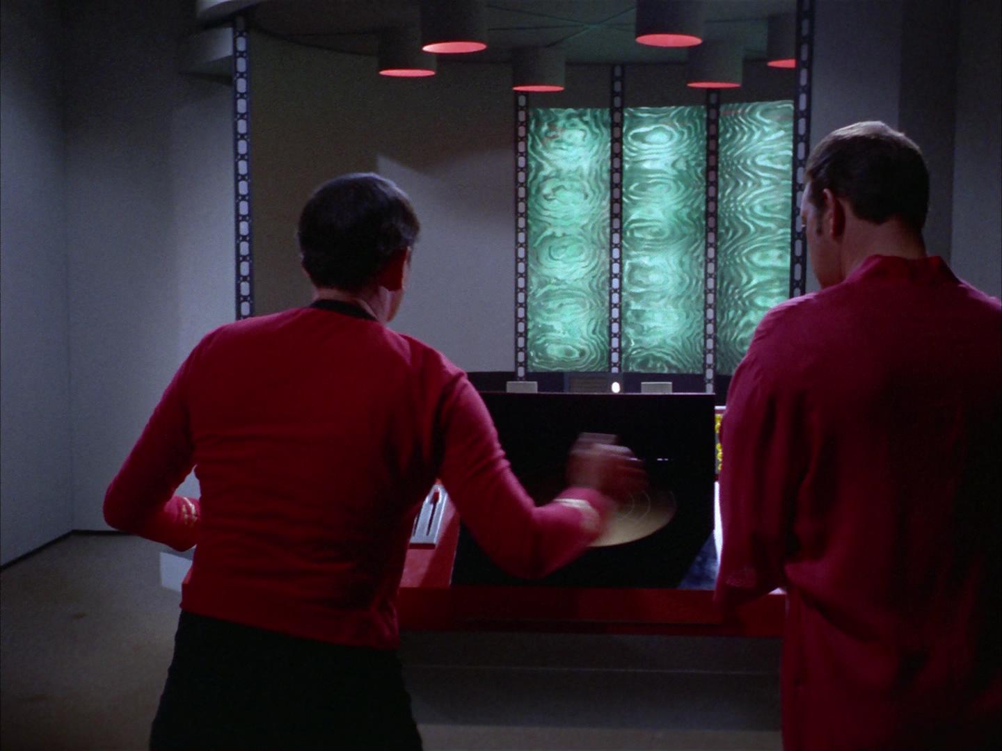 ariane179254_StarTrek_2x16_TheGamestersOfTriskelion_0079.jpg