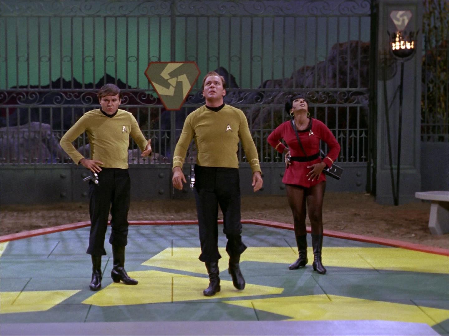 ariane179254_StarTrek_2x16_TheGamestersOfTriskelion_0127.jpg